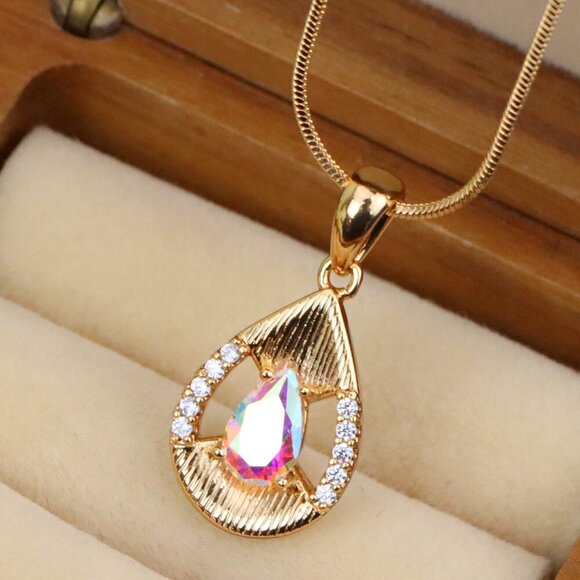 "Teardrop Pendant with White Rainbow Stone and Gold Frame Design, XPPT1686 - Picture 1 of 13